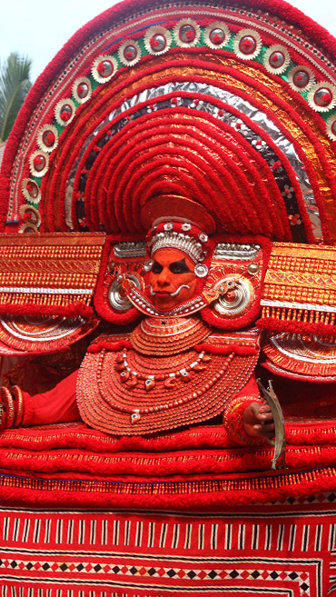 theyyam kannur ayanam
